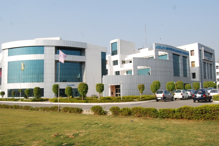 https://cache.careers360.mobi/media/colleges/social-media/media-gallery/20212/2019/4/13/College Building of Accurate Institute of Architecture and Planning Greater Noida_Campus-view.jpg